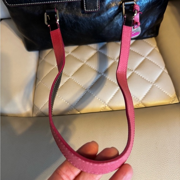 Black Leather Dooney and Bourke Women's Bag with bright pink Heart Accents - Picture 4 of 10